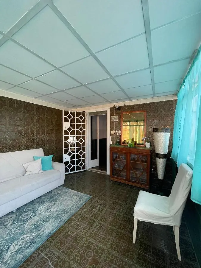 Timeless St Peter Terrace Apartment Rome