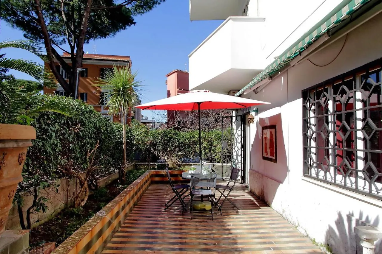 Apartment Ferienwohnung Timeless St Peter Terrace Rom Italien